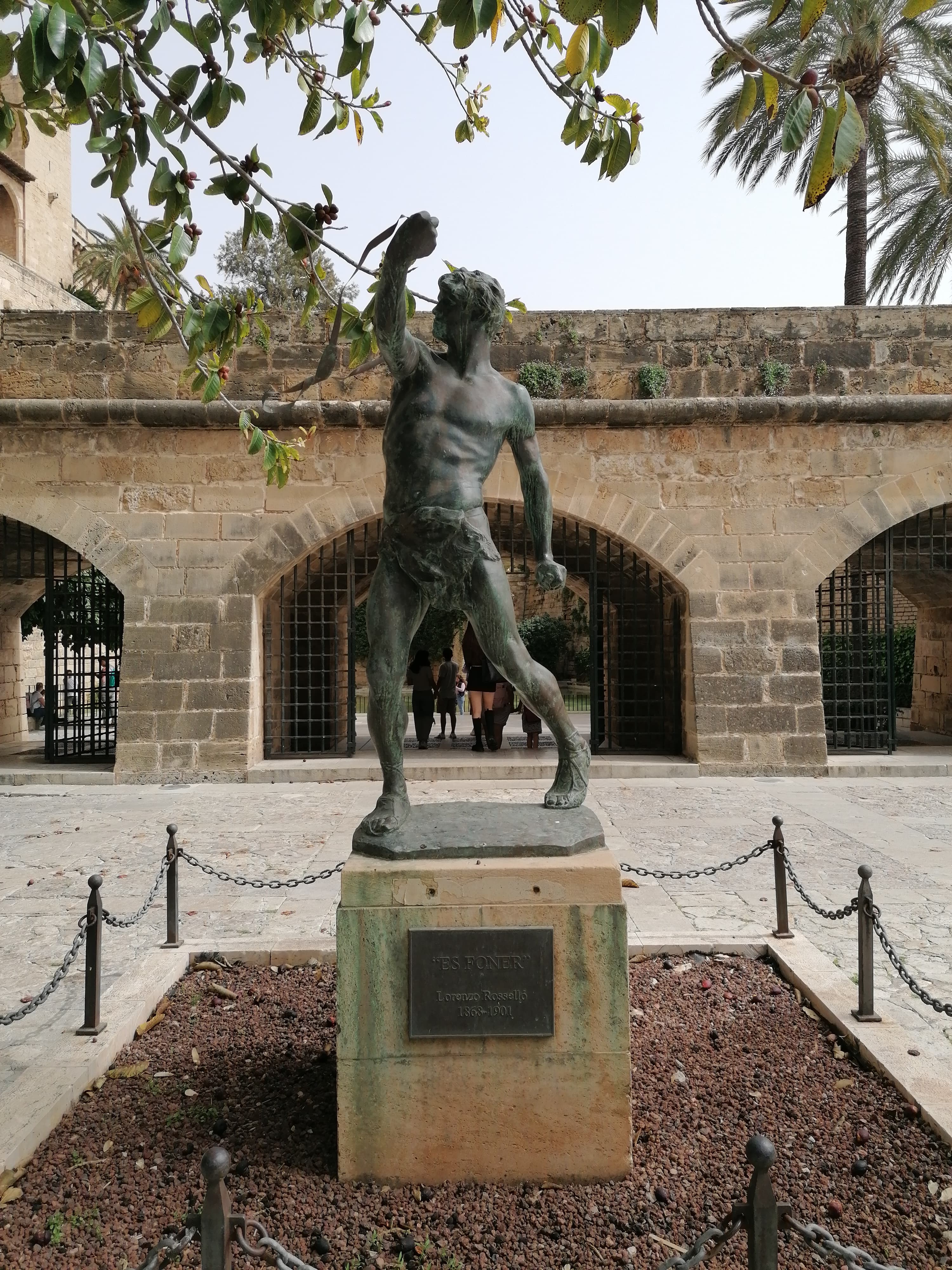 Escultura — fotografía de arquitectura